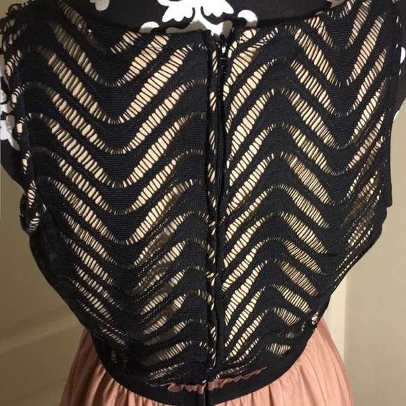 Dress - Picture 3 of 5